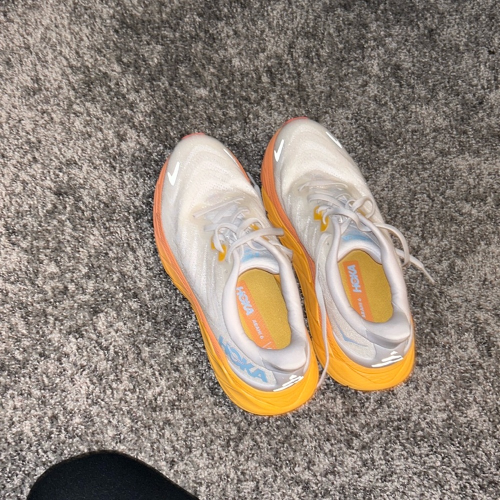 Arahi 6 size 9